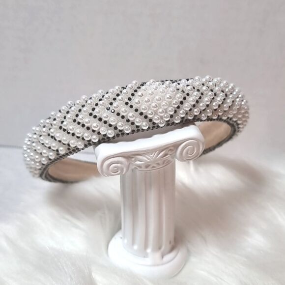 New PEARL BLACK N WHITE BAROQUE HEADBAND padded geometric chevron - Picture 4 of 7